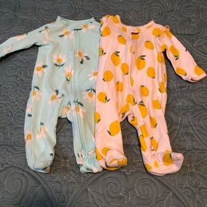Footed pajamas bundle